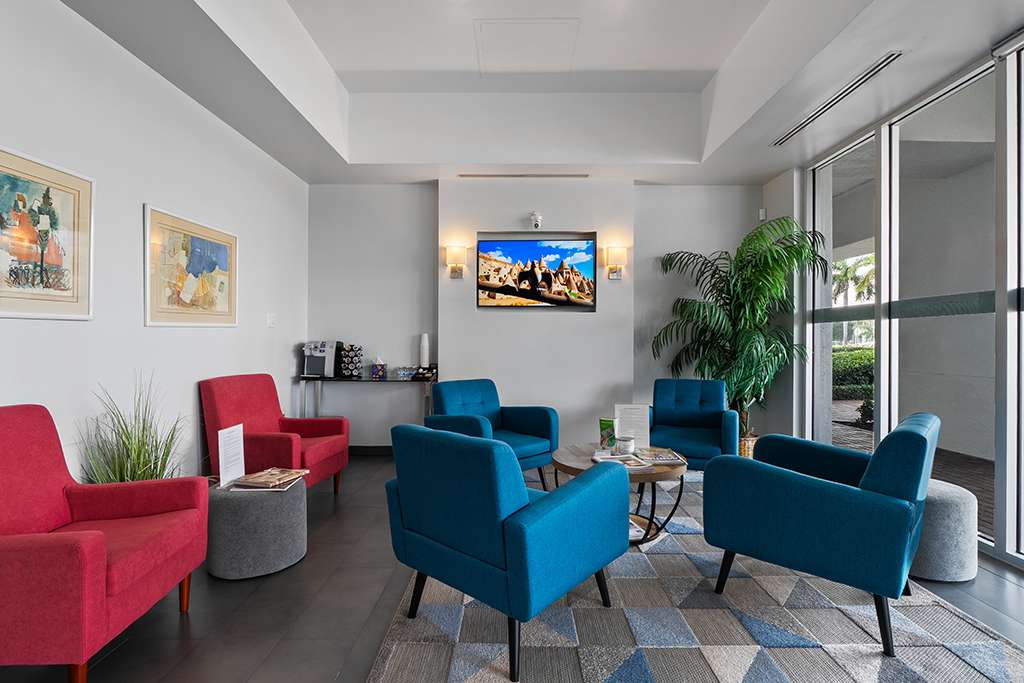 Dental Pearl Miami Patients Waiting Area