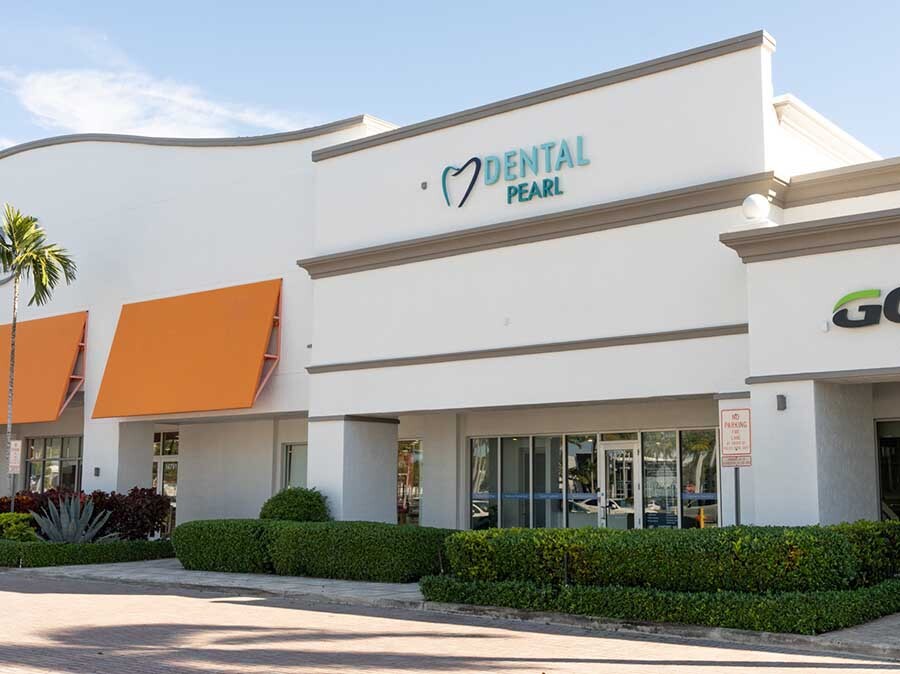 Dental Pearl Miami office at 14771 Biscayne Blvd in North Miami Beach FL for new patient visits and dental care